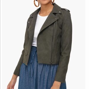 🌼BB Dakota Vegan leather jacket🌼